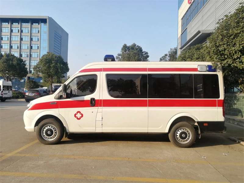 Dongfeng Delivery Type Medical Emergency Ambulance Cars