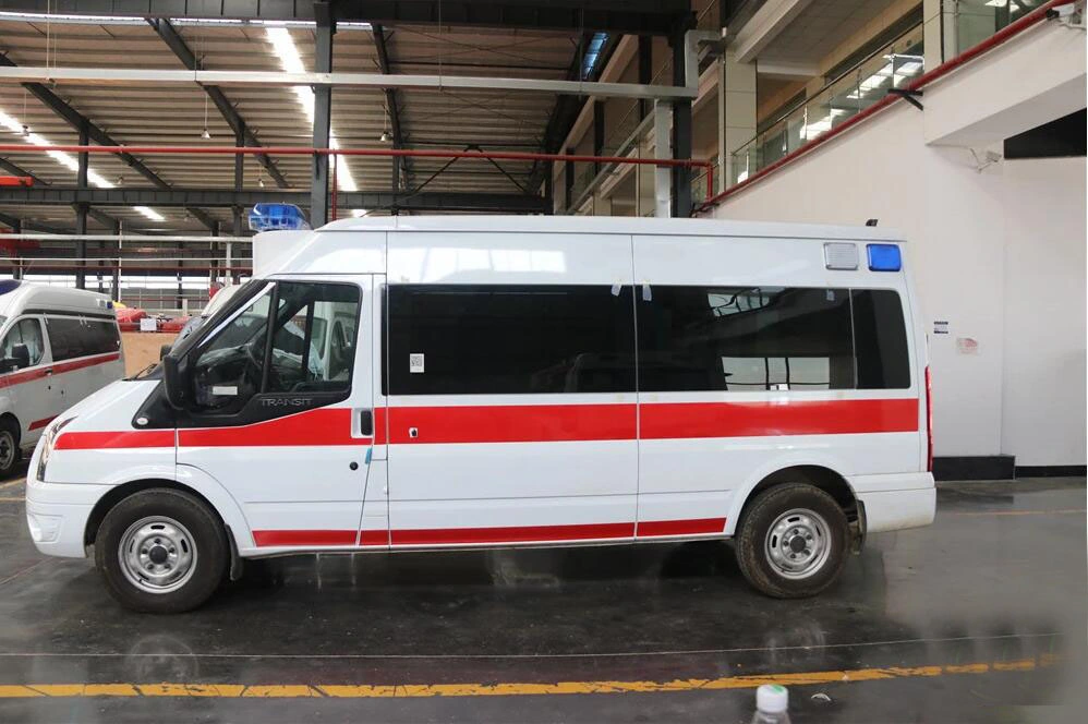 First Aid Hospital ICU Transit Medical Clinic Ambulance Truck for Emergency